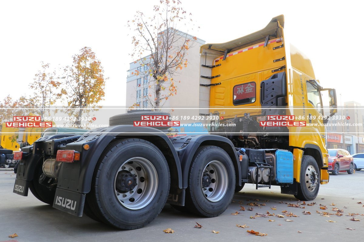 ISUZU GIGA 6×4 460 Horsepower Tractor Truck Back