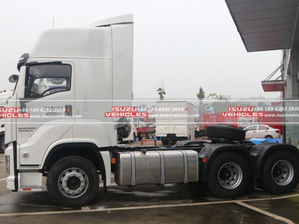 ISUZU GIGA 6×4 Tractor Truck Body