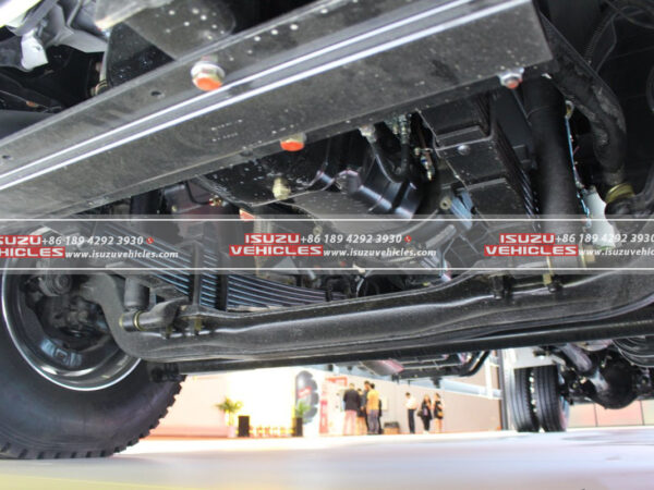 ISUZU GIGA 9.6 Meter Van Box Truck Chassis