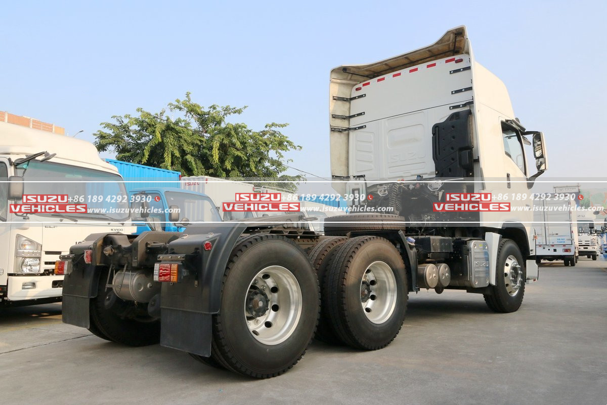 ISUZU GIGA Hazardous Material Tractor Truck Back Side
