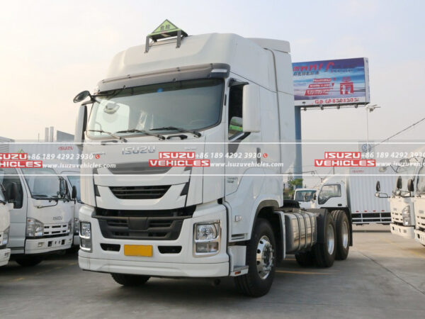 ISUZU GIGA Hazardous Material Tractor Truck Left