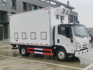 ISUZU Hatched Chicken Transport Van Truck