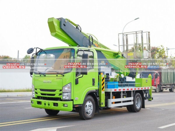 ISUZU 32 Meter Aerial Platform Bucket Truck Left