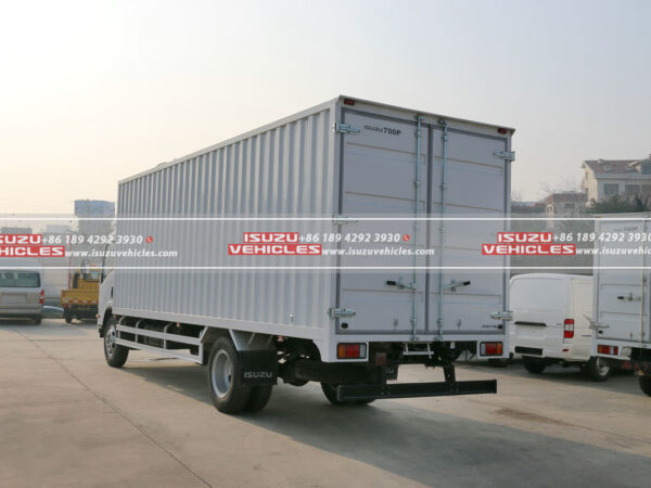 ISUZU 700P 7 Meter Box Truck Left Back