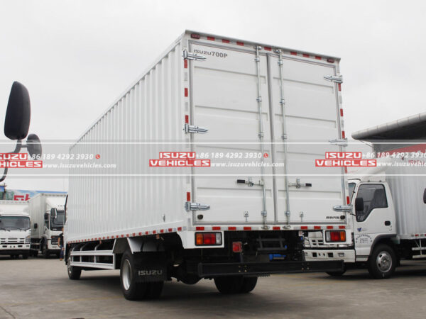 ISUZU 700P 7 Meter Van Box Truck Back