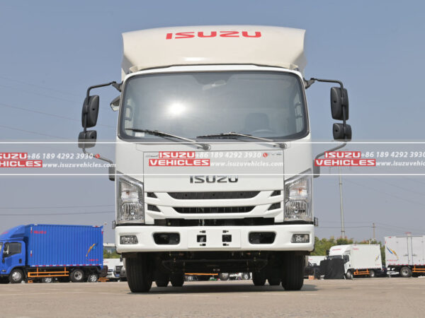 ISUZU ELF Electric 4.2 Meter Box Truck Tractor