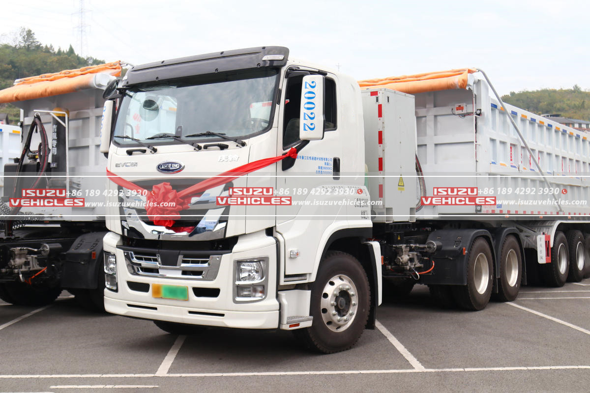 ISUZU Electric 64 Tractor Truck Side Front ISUZU Electric 64 Tractor Truck Side Front