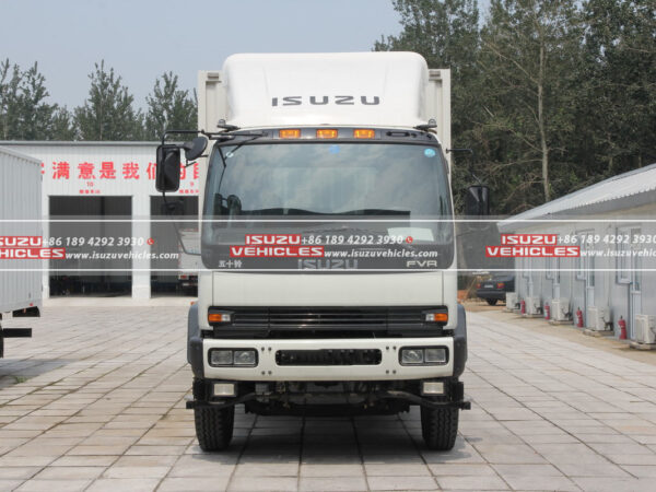 ISUZU FVR 7.1 Meter Van Box Truck Tractor