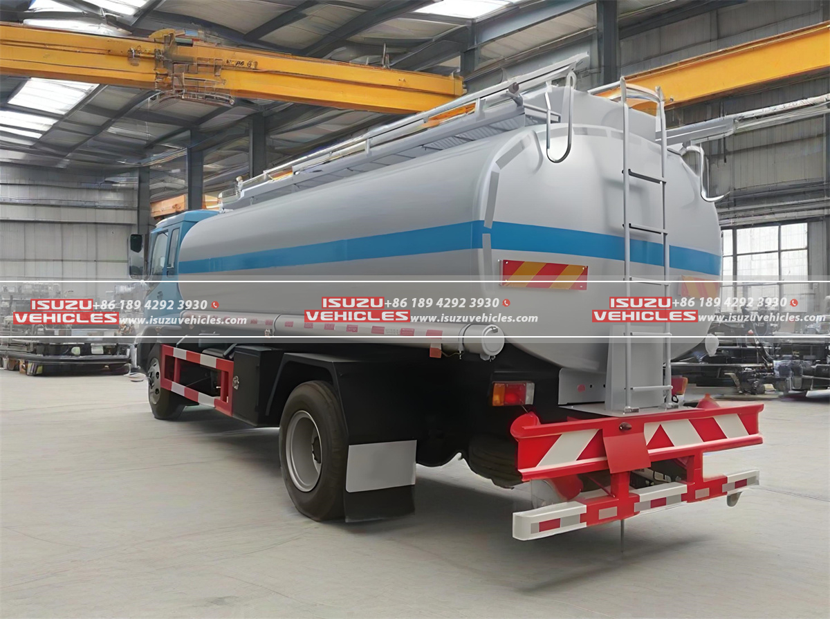 ISUZU Fuel Tanker Truck Back ISUZU Fuel Tanker Truck Back