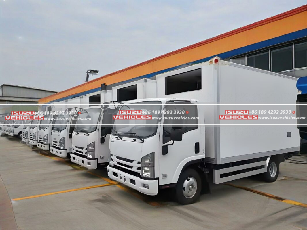 Nuevo León Factories Receive 100 ISUZU Cargo Trucks for Cross-Border Manufacturing