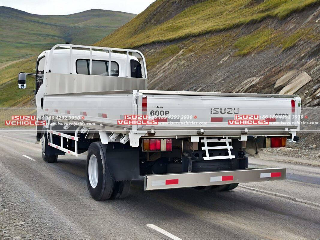 Peruvian Mining Sector Receives 60 ISUZU Cargo Trucks for Andean Mineral Transport