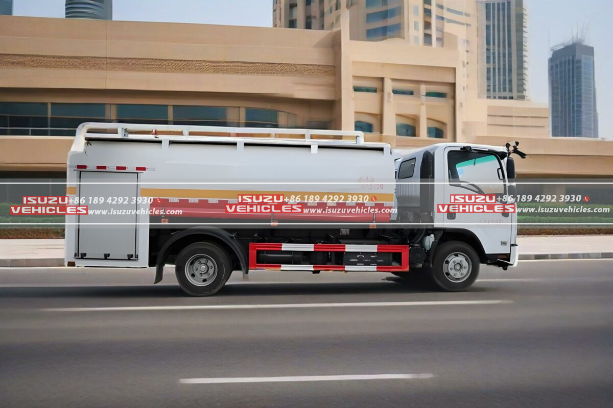 Saudi Mega-City NEOM Deploys ISUZU Hybrid Sprinkler Trucks for Desert Greening
