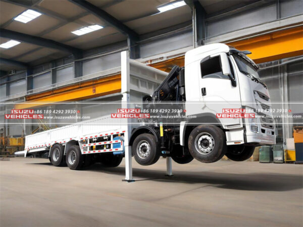 ISUZU GIGA 20 Ton PALFINGER Knuckle Boom Crane Working Preparation