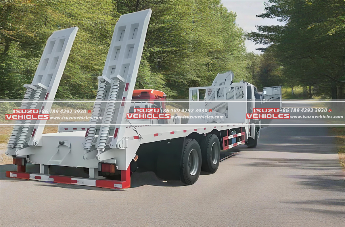 ISUZU GIGA 6×4 20-ton Flatbed Tow Truck tractor Working