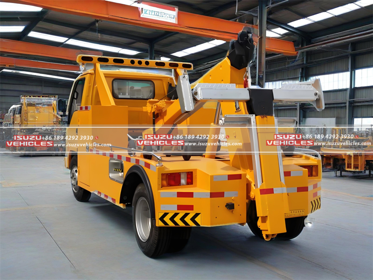 ISUZU 3-Ton Integrated Tow Truck Back ISUZU 3-Ton Integrated Tow Truck Back