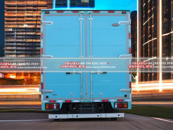 ISUZU EVM100 4.5 T Van Box Truck Back Side