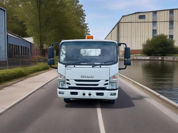 ISUZU 3 Ton Crew Cab Integrated Wrecker Tractor
