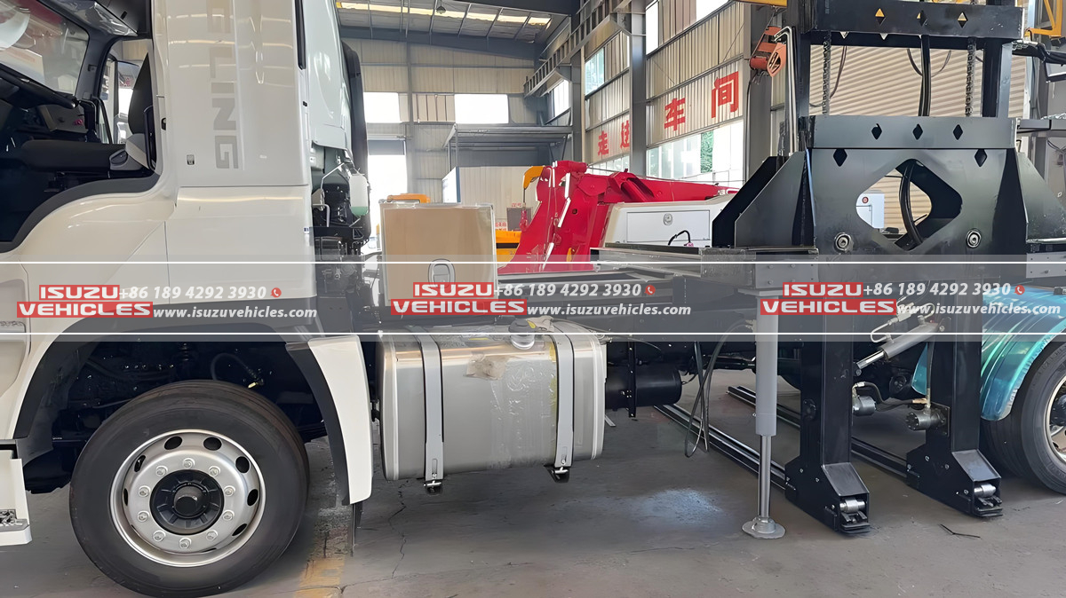 ISUZU 4 Ton Liftside Loader Recovery Truck Details (2)