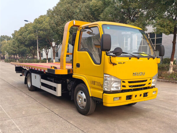ISUZU 3T 100P Flatbed Wrecker Truck
