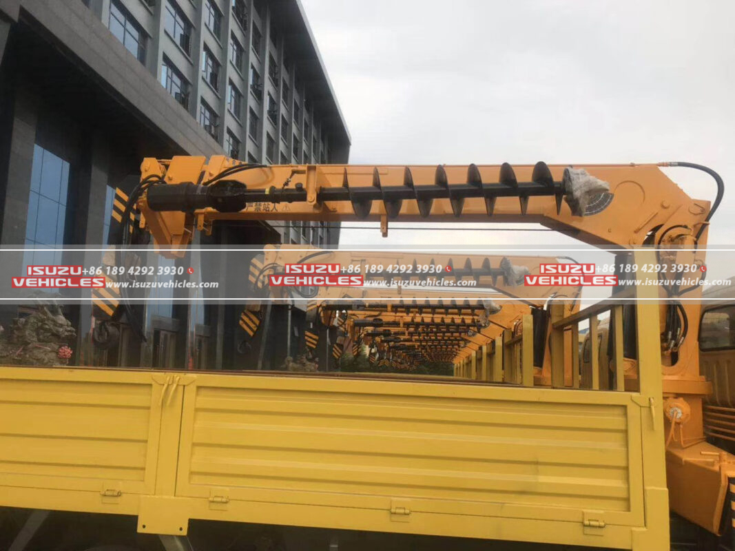 ISUZU 8 TON PALFINGER Telescopic Boom Crane Truck Team
