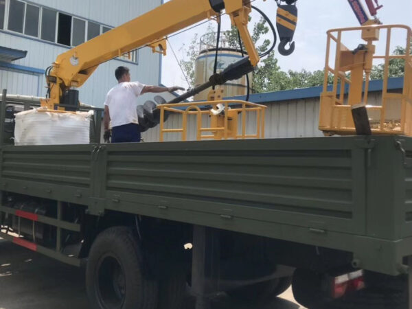 ISUZU 8 TON PALFINGER Telescopic Boom Crane Truck Working