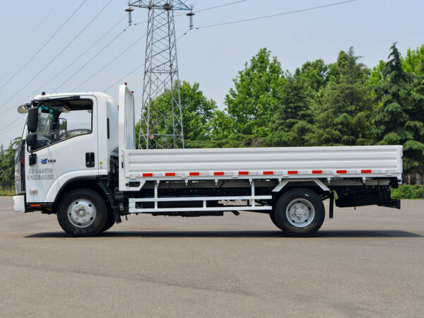 ISUZU KV100 4.2 Meter Cargo Truck Body