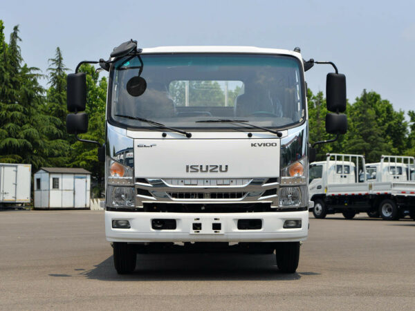ISUZU KV100 4.2 Meter Cargo Truck tractor