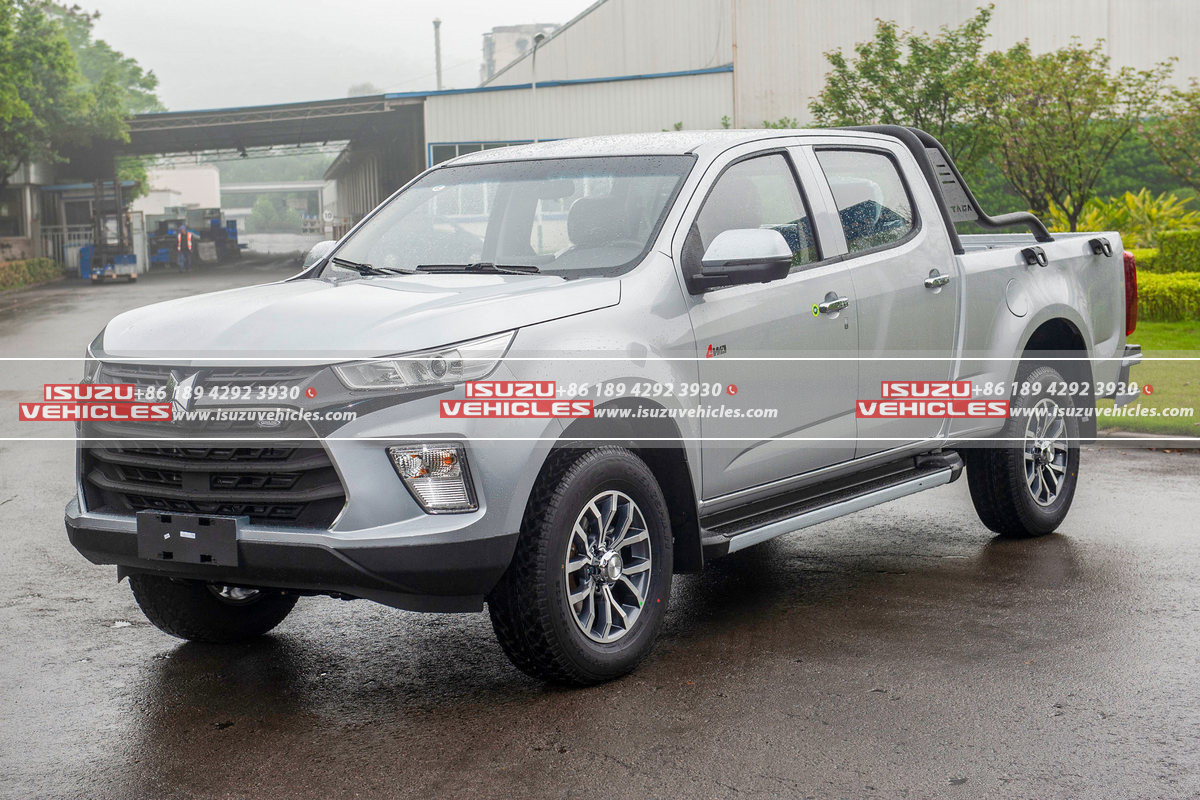 ISUZU TAGA 3.0T Double Cab Pickup Truck Left Side ISUZU TAGA 3.0T Double Cab Pickup Truck Left Side