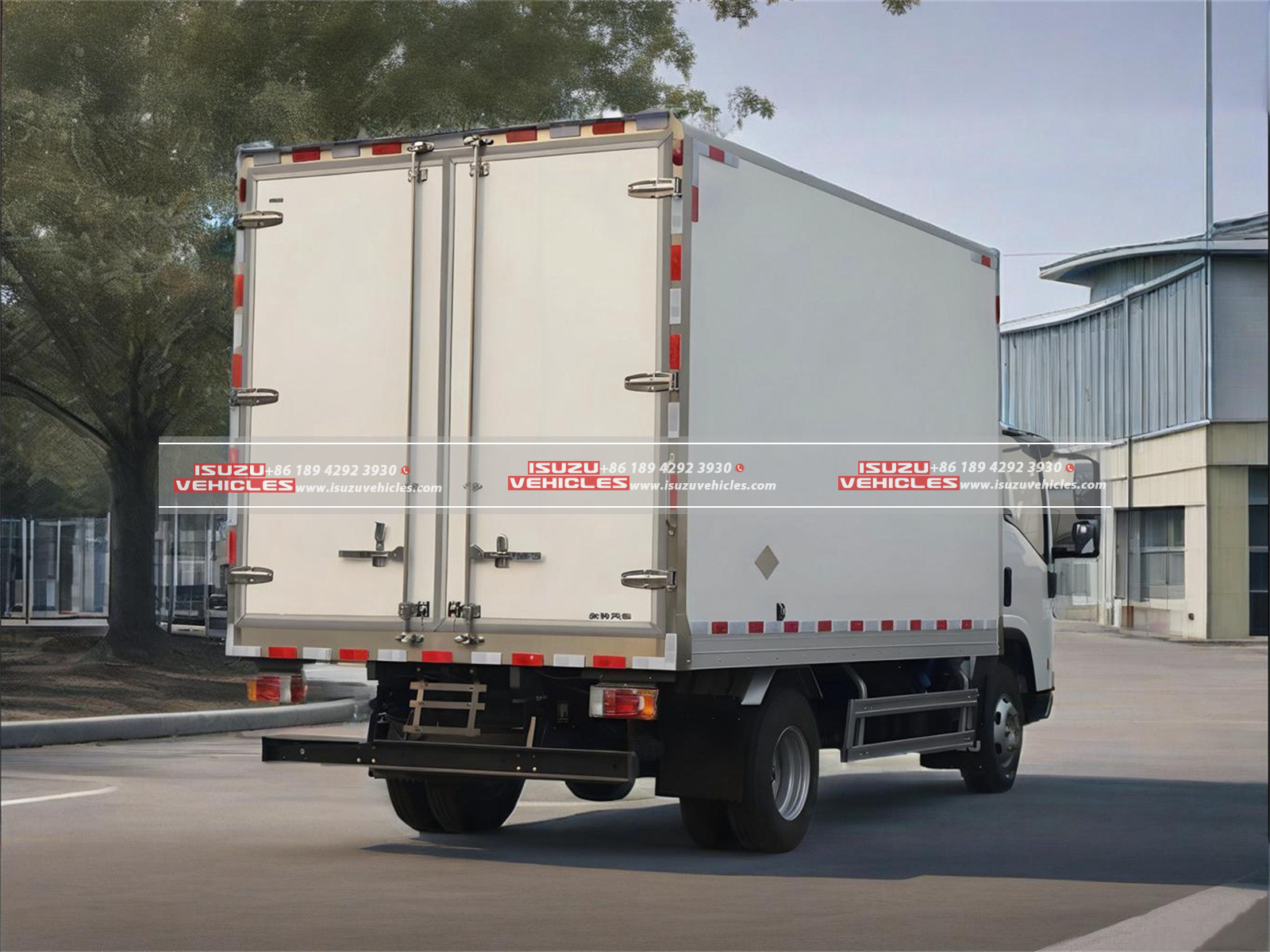 ISUZU 700P 5-Meter Refrigerated Truck Side ISUZU 700P 5-Meter Refrigerated Truck Side