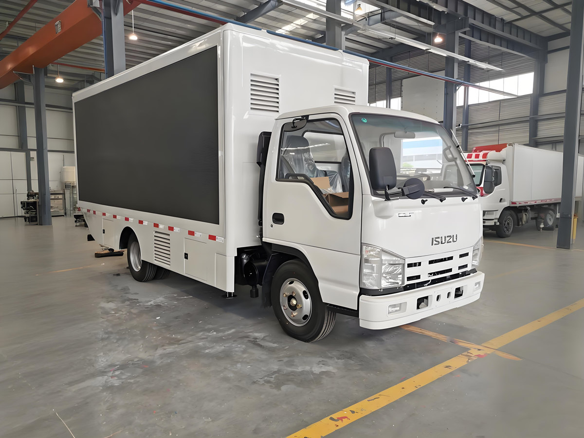 ISUZU 100P P4 Full Color Waterproof LED Truck ISUZU 100P P4 Full Color Waterproof LED Truck