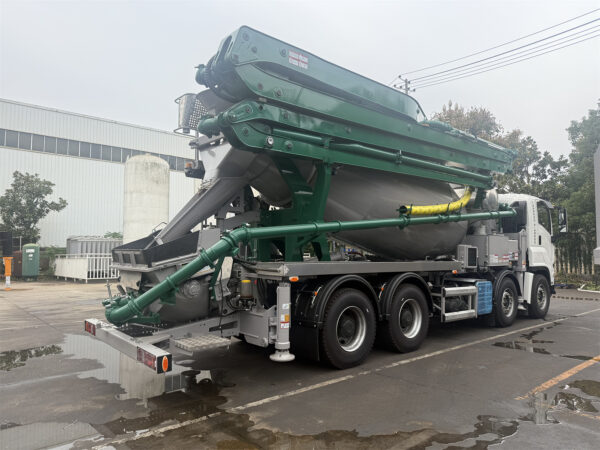 ISUZU 10CBM Concrete Mixer 24m Pump Combined Truck Left Body