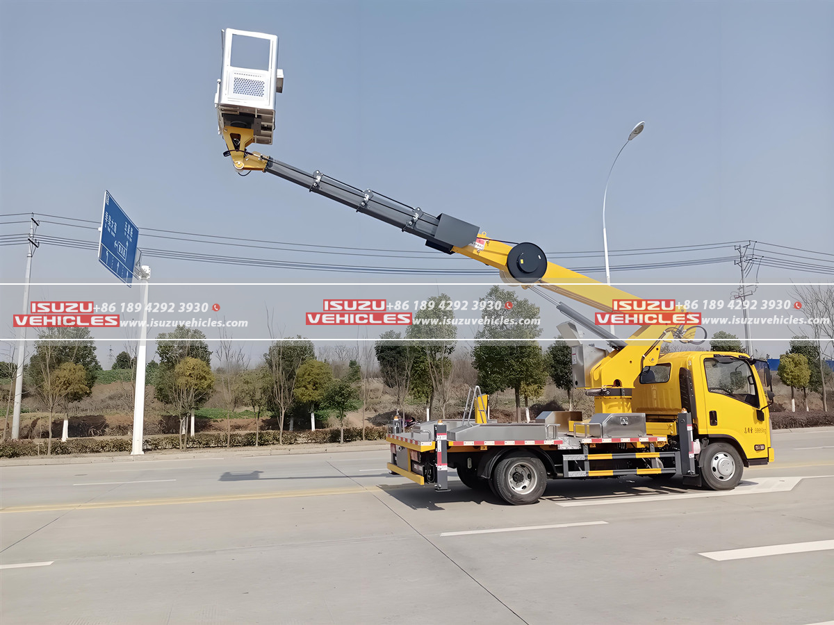ISUZU 30M 700P Telescopic Bucket Truck Body (2) ISUZU 30M 700P Telescopic Bucket Truck Body (2)