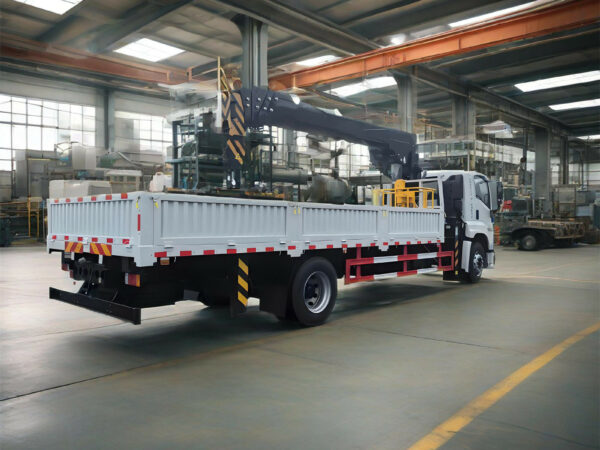 ISUZU 7 Ton FTR PALFINGER Telescopic Boom Crane Side