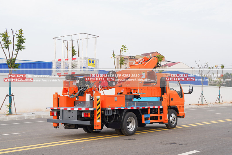 ISUZU 20m Telescopic Bucket Truck Left View ISUZU 20m Telescopic Bucket Truck Left View