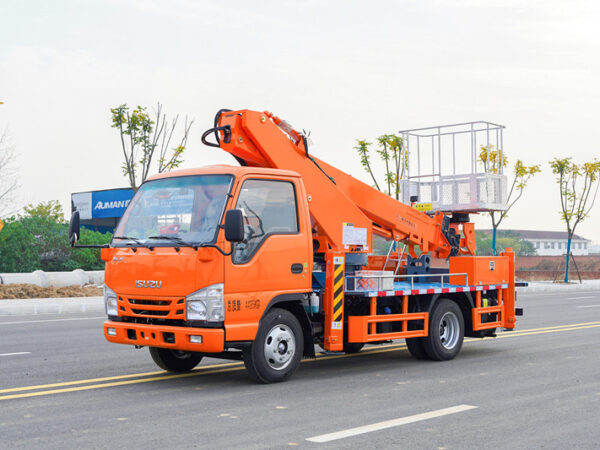 ISUZU 20m Telescopic Bucket Truck Right