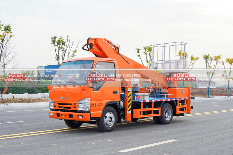 ISUZU 20m Telescopic Bucket Truck Right ISUZU 20m Telescopic Bucket Truck Right