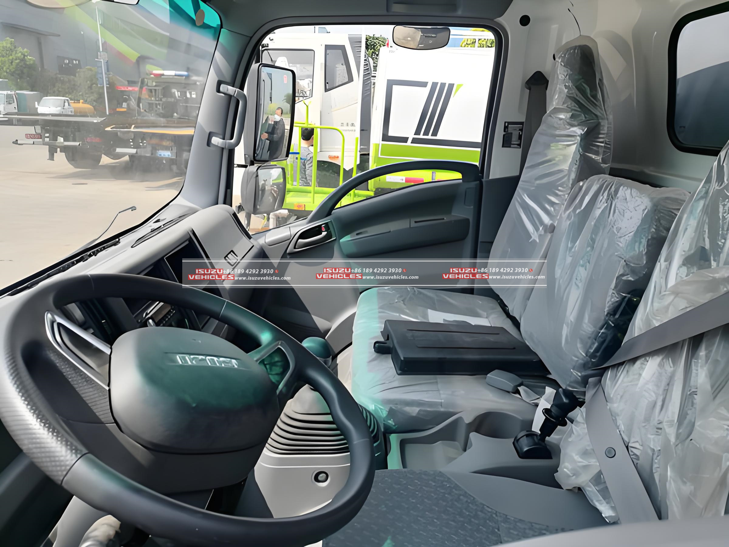 ISUZU 5000L Combined Sewer Jetting Truck Cab ISUZU 5000L Combined Sewer Jetting Truck Cab