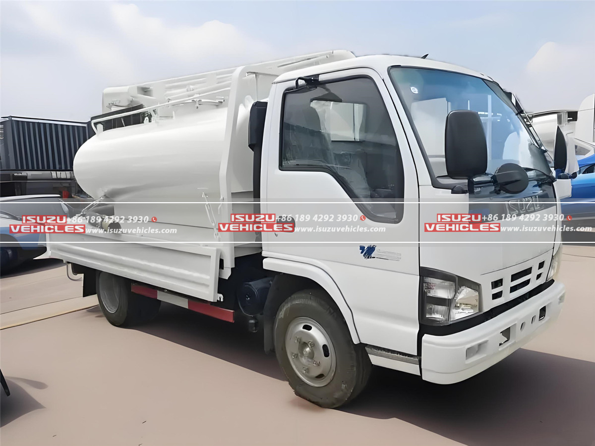 ISUZU 5000L Septic Vacuum Sewer Truck ISUZU 5000L Septic Vacuum Sewer Truck