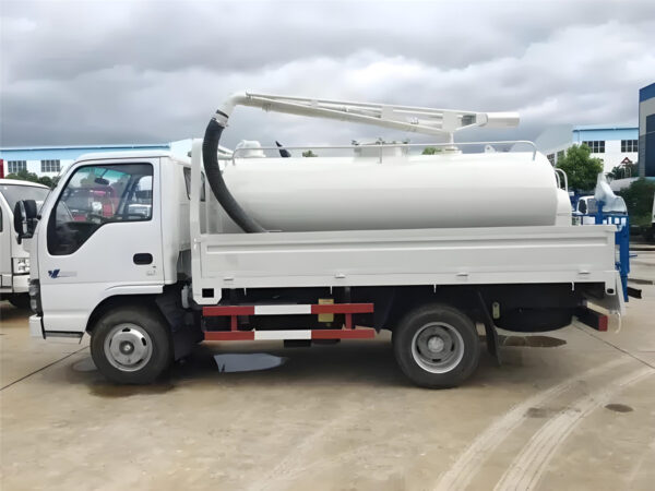 ISUZU 5,000L Septic Vacuum Truck Body