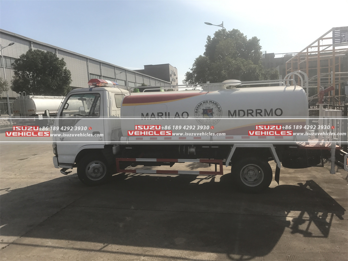 ISUZU 5,000L Water Sprinkler Truck Tank ISUZU 5,000L Water Sprinkler Truck Tank