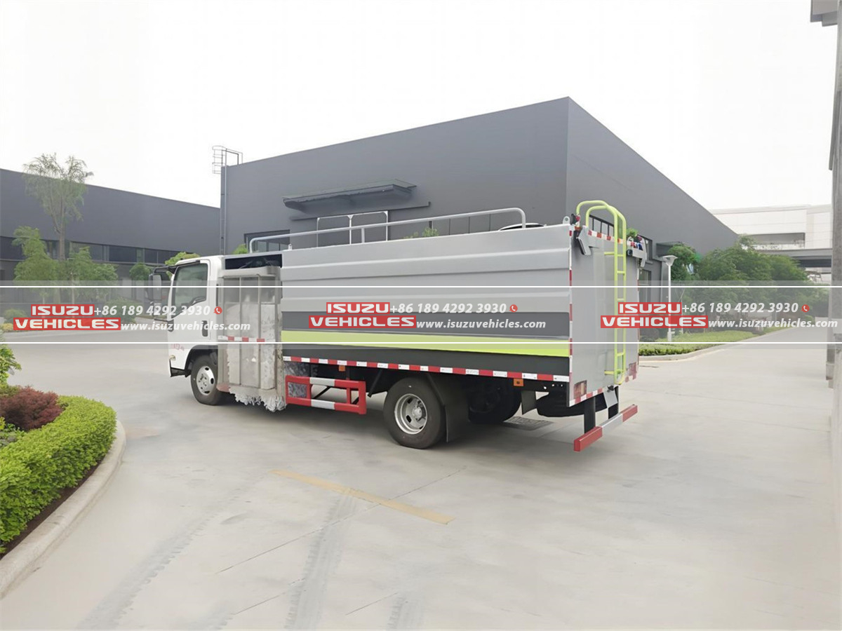ISUZU 5CBM Fence Cleaning Sweeper Truck Body ISUZU 5CBM Fence Cleaning Sweeper Truck Body