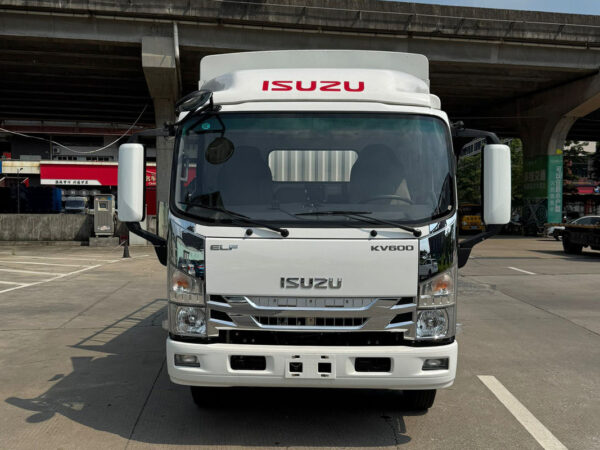 ISUZU 4 Meter Livestock Cargo Truck Tractor