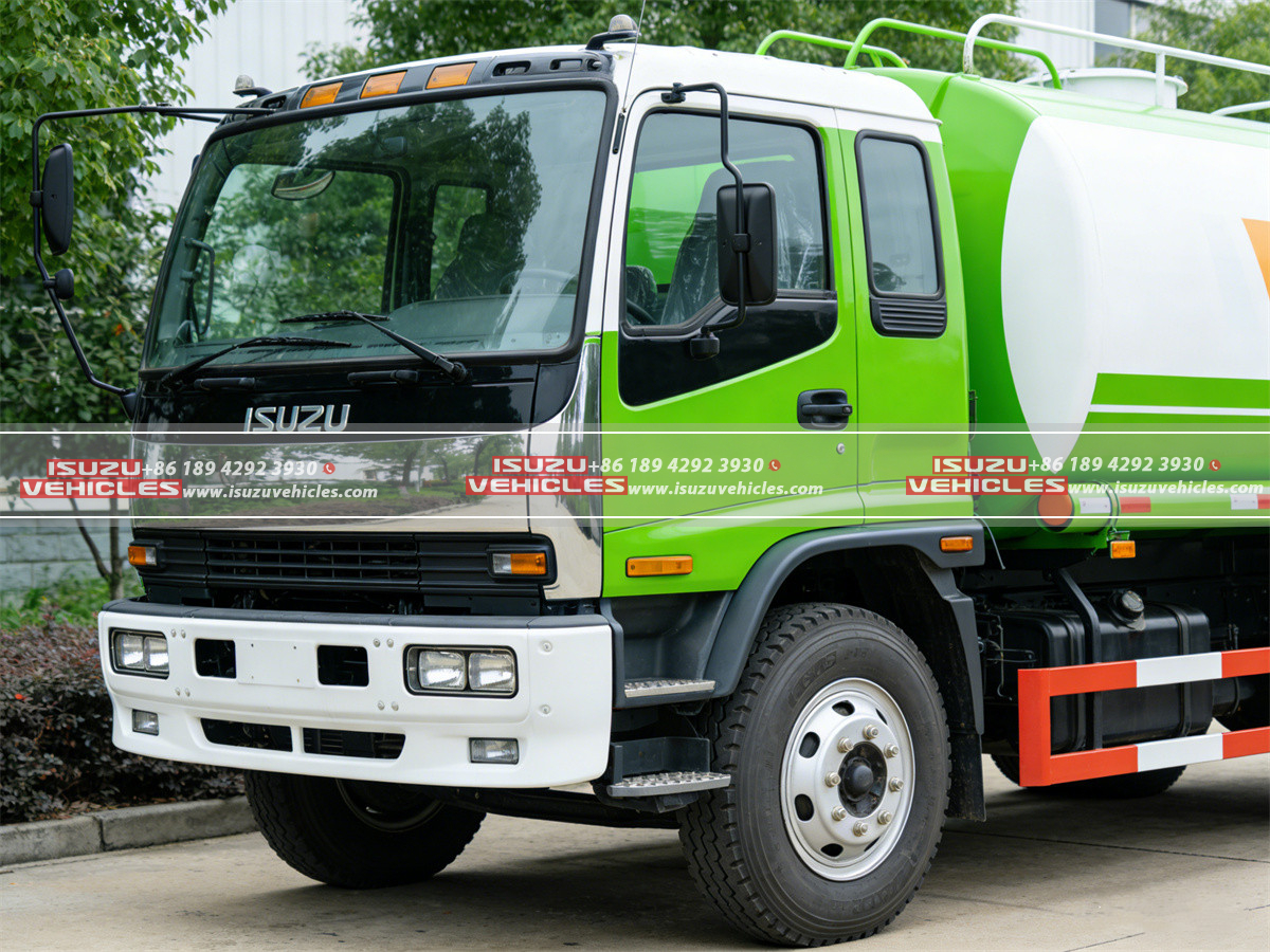 ISUZU 8000L Water Sprinkler Truck Side ISUZU 8000L Water Sprinkler Truck Side