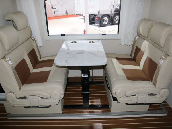 ISUZU 9 Meter Recreation Vehicle Seat