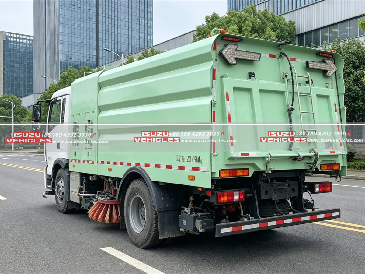 ISUZU 20 CBM Road Sweeper Truck (2) ISUZU 20 CBM Road Sweeper Truck (2)