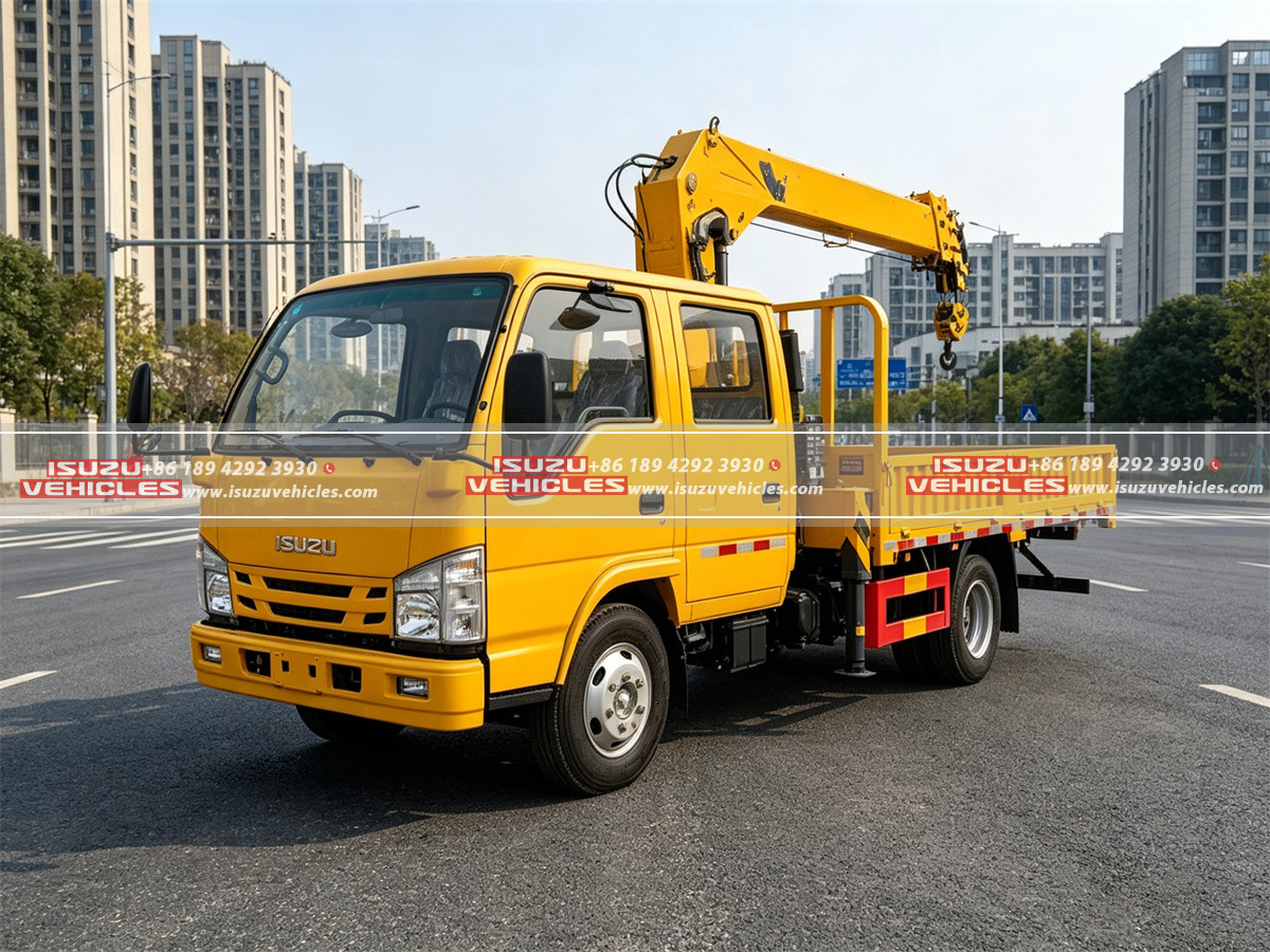 ISUZU 7 Ton Telescopic Boom Crane Truck (3) ISUZU 7 Ton Telescopic Boom Crane Truck (3)