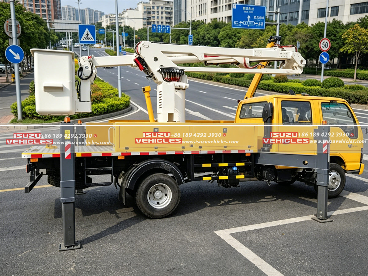 ISUZU Insulated Bucket Mounted Utility Truck Work Now ISUZU Insulated Bucket Mounted Utility Truck Work Now