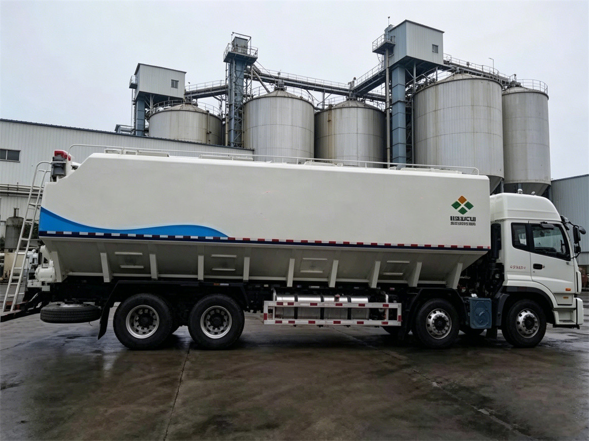 ISUZU 44 CBM Bulk Feed Truck Body ISUZU 44 CBM Bulk Feed Truck Body