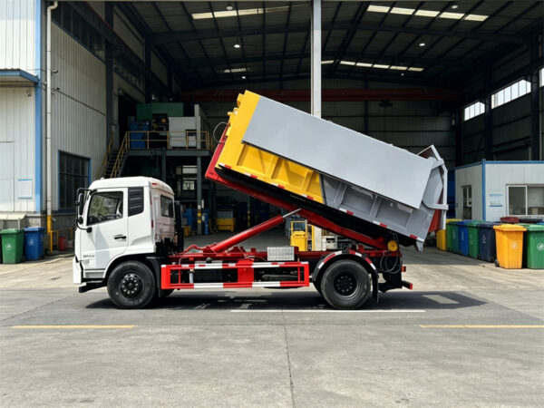 ISUZU 8 Ton Hook Loader Garbage Truck
