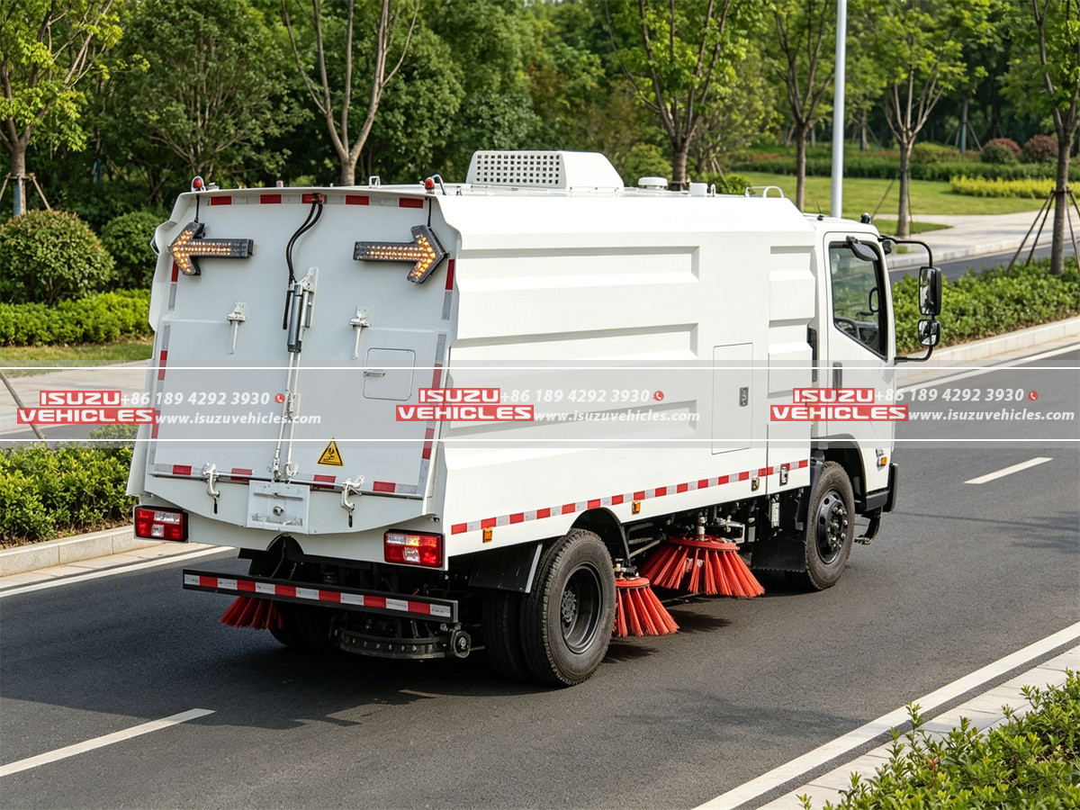 ISUZU 9 CBM Dust Sweeper Truck Right Back ISUZU 9 CBM Dust Sweeper Truck Right Back